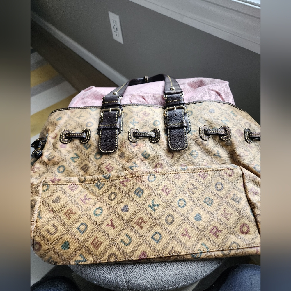 ❤️❤️❤️Dooney and bourke shoulder bag